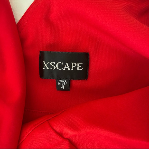 Xscape Formal Gown Sleeveless Red Cutouts Pleated Size 4 - Picture 10 of 10